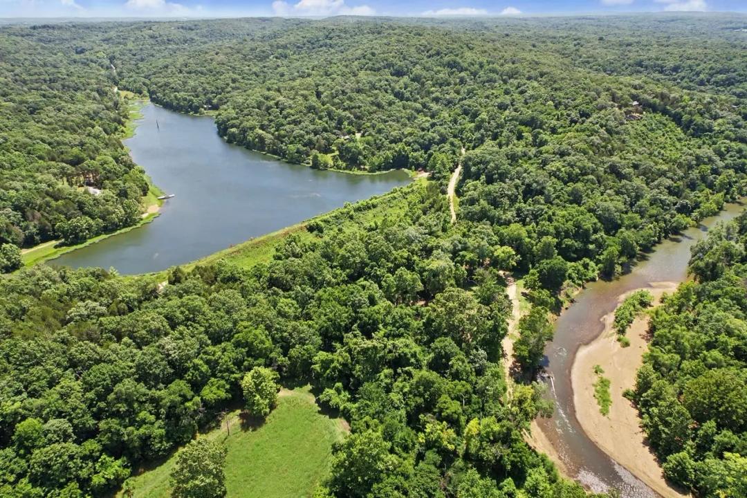 2207 Big River Trail, De Soto, MO-Jefferson Co. 10.63+/- Acres
