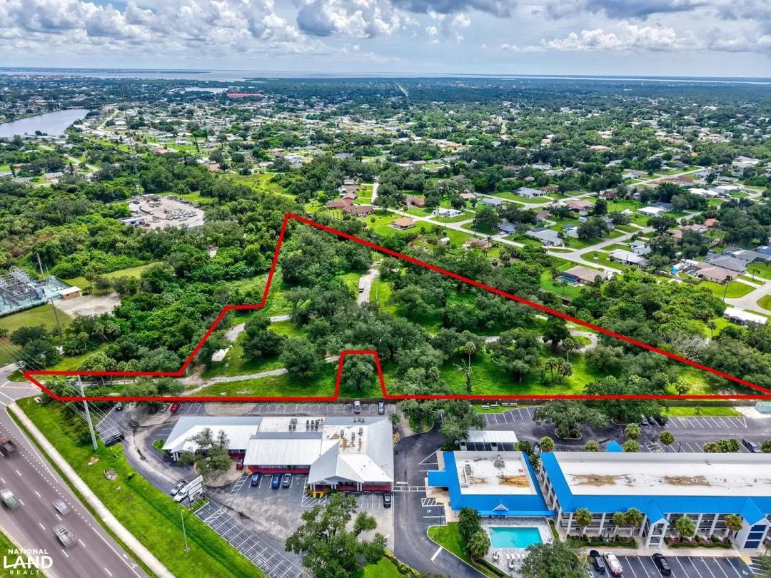 High-Visibility Port Charlotte Commercial Property