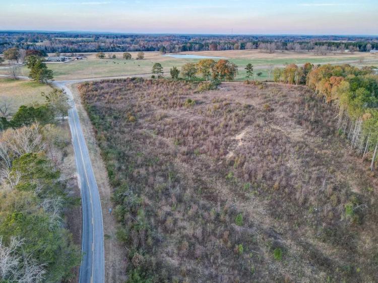 7 +/- Ac Homesite in Marcoot