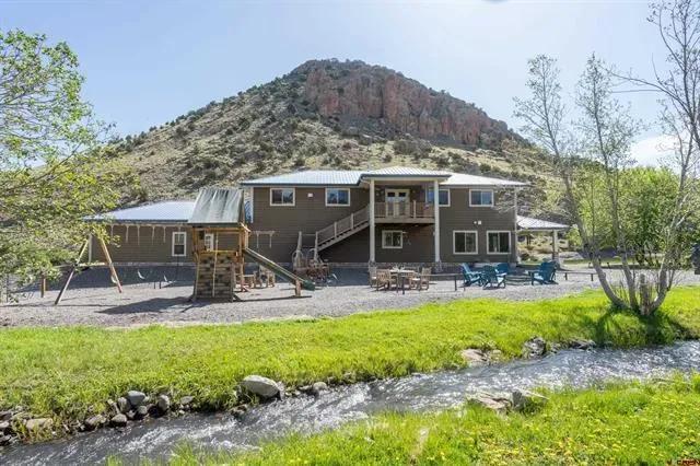 7R Ranch - 142 Meadow Road