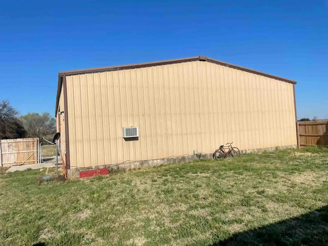 10± Acres Grass Pasture, Some Trees, Barndominium 