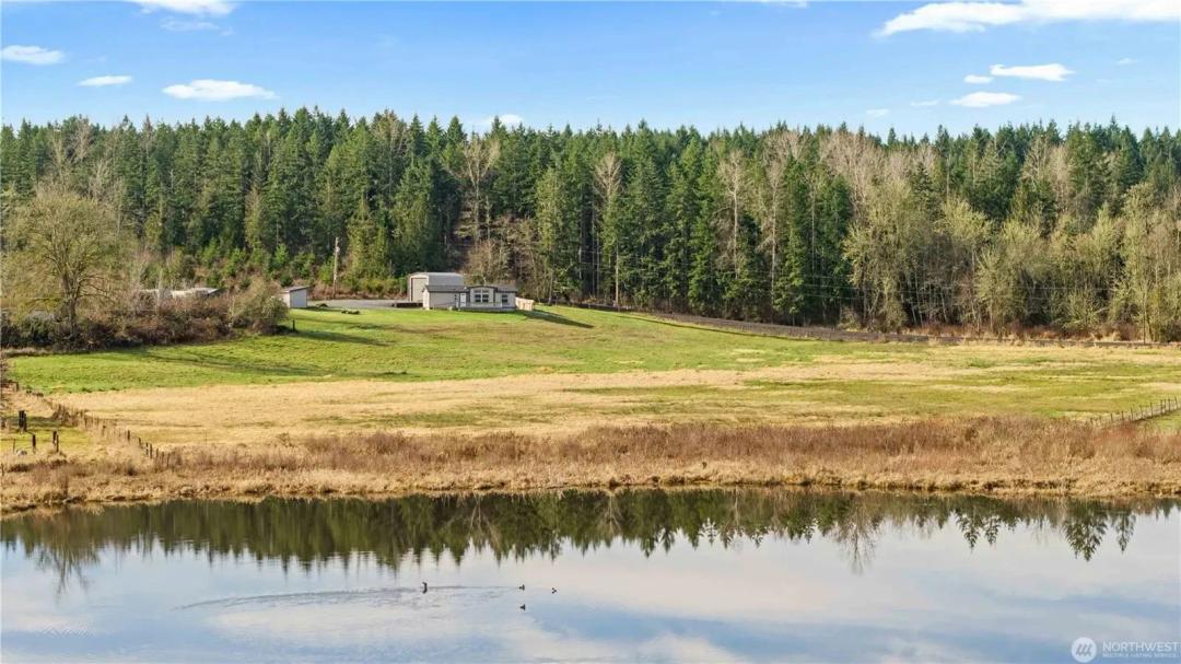 Eatonville Lake House