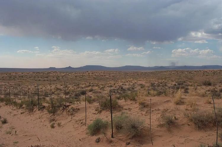 Sunny Arizona Holbrook - Petrified Forest area