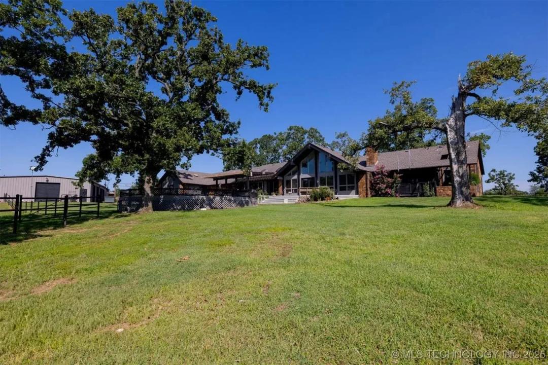 19112 E 480 Road B