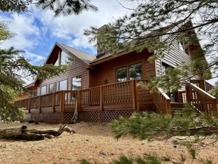 Prestigious Harbor Refuge Lakefront Home
