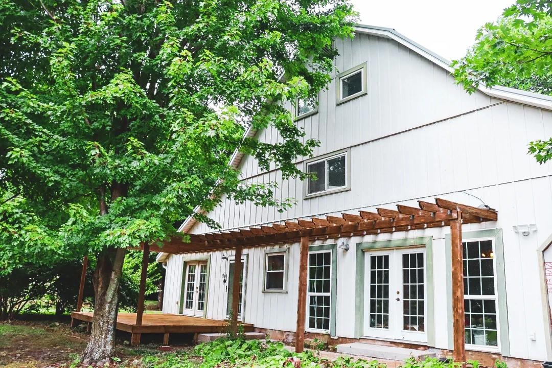 Remodeled Barndominium near Plattsburg MO for sale