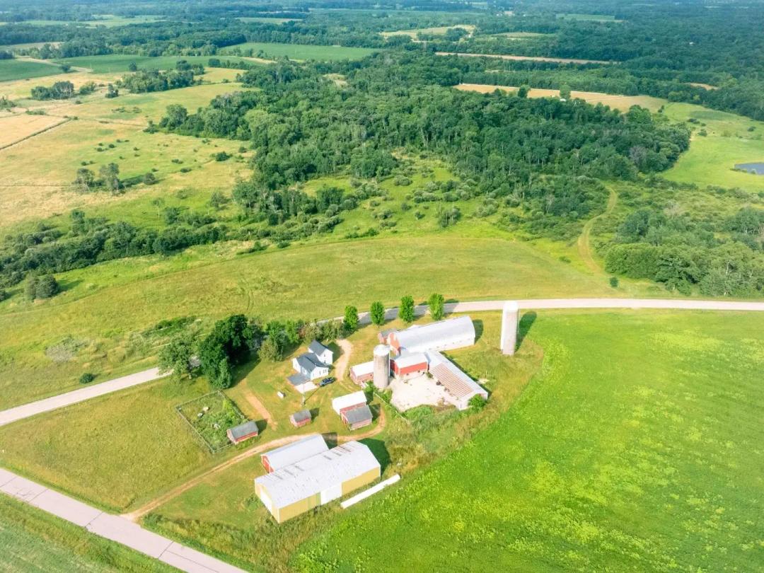 Town of Lewiston Columbia County WI 86+/- Acre Farm brought to you at Online Only Auction