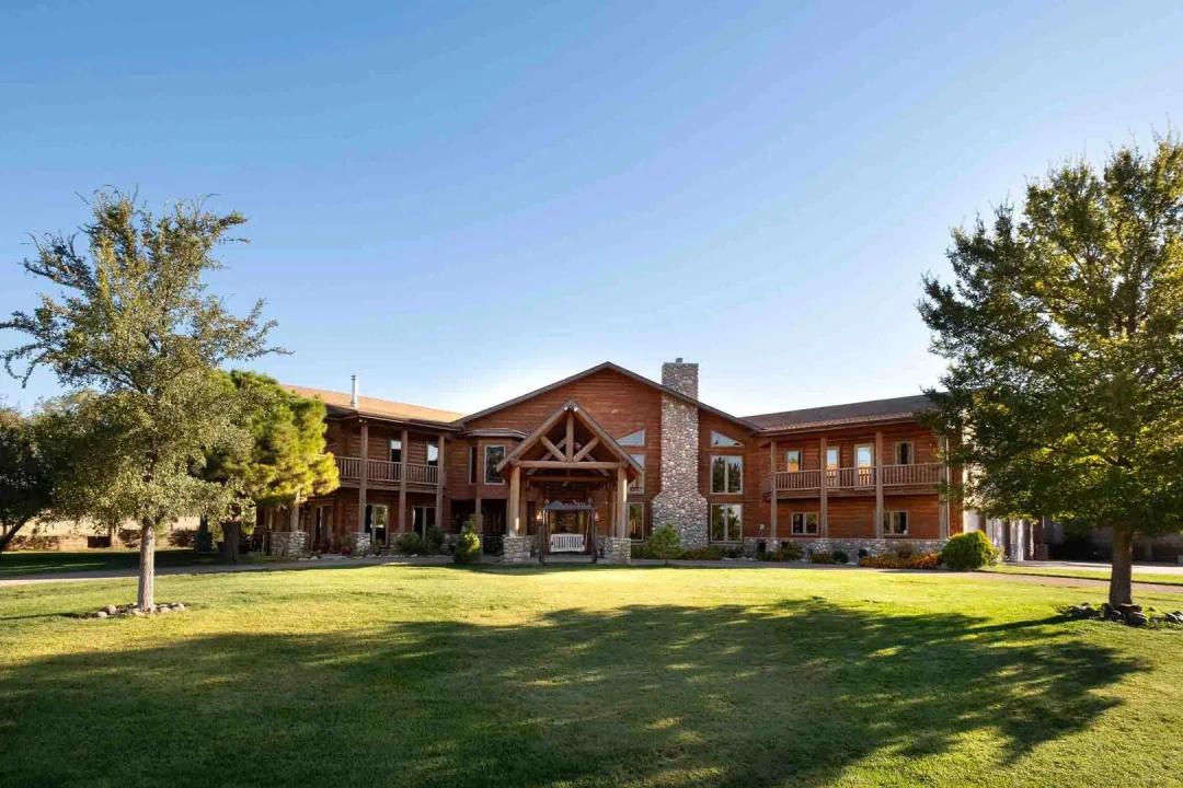 Hunter's Canyon Estate