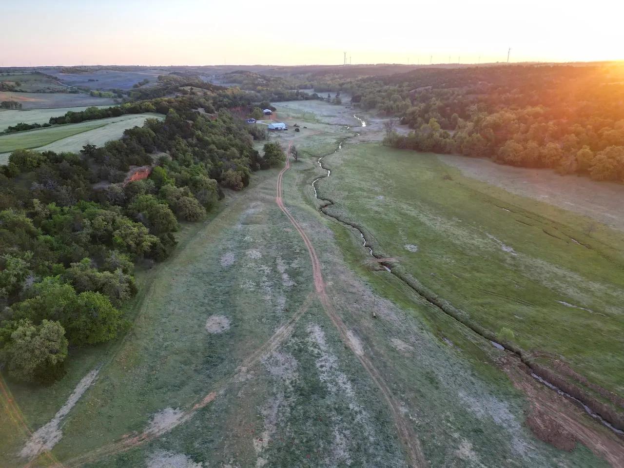 44042589-30
