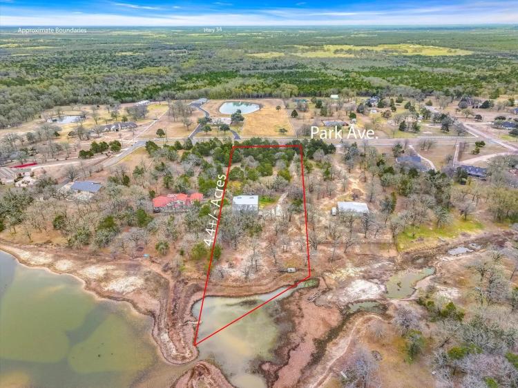 4.40 Acres with Barndominium!