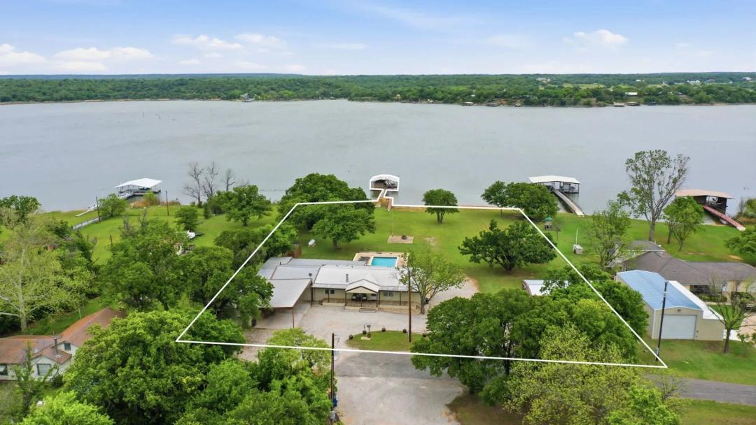 Lakefront!  925 CR 237 Eastland, TX 76448