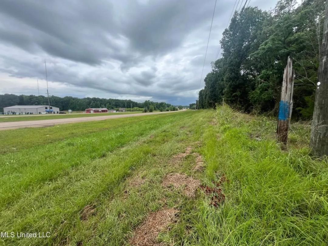 2.70 Prime Commercial Property in Raymond, MS