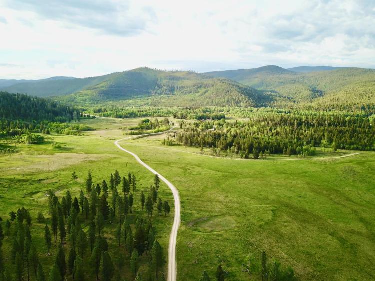 Prairie Road Mountain Vistas