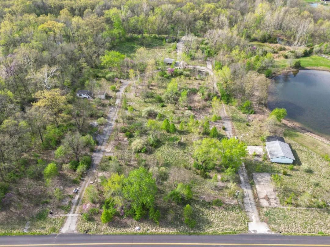 6908 E MEXICO GRAVEL RD, COLUMBIA, MO 65202