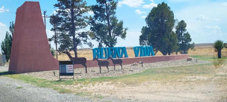 Over 5 acres only 8 miles West of Roswell in Buena Vida Subdivision