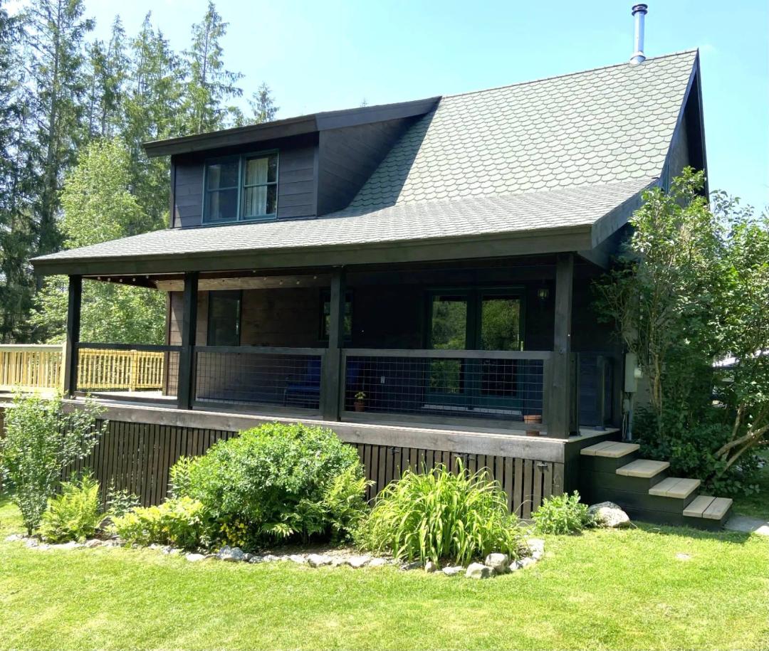 All natural wood home - country living at its best!