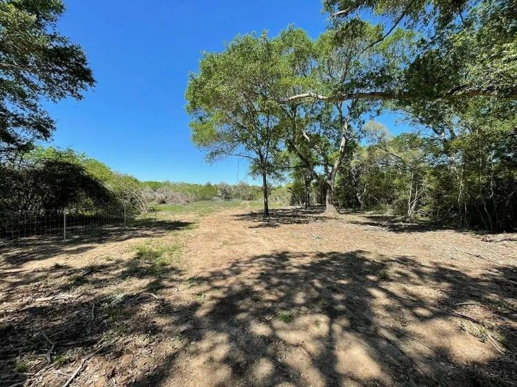 20 acres | Weimar, TX | Colorado County