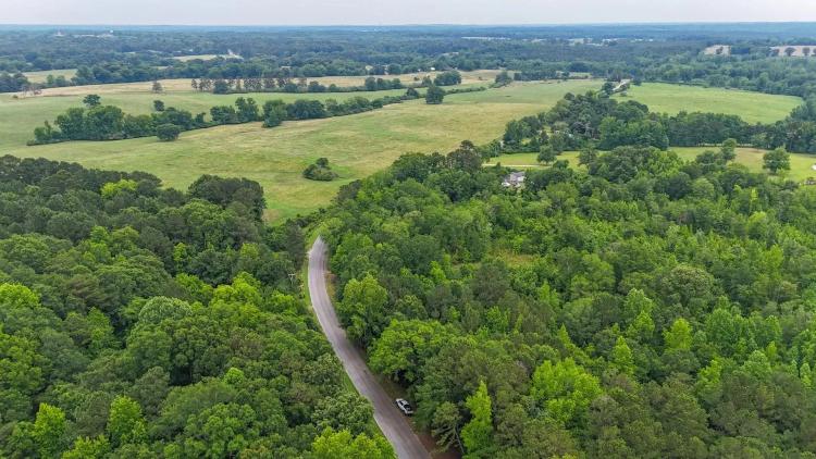 7 +/- Unrestricted Acres in Chambers County