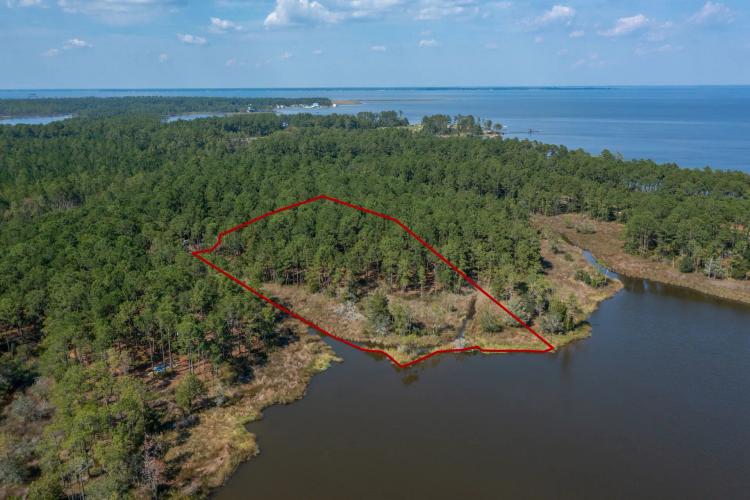 Navigable Waterfront Land with 2 septic permits