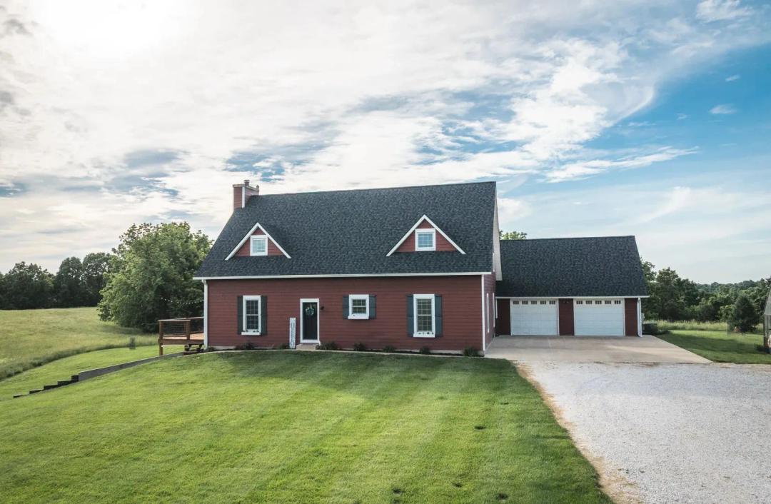90 Jug Hollow Road, Hardin, IL