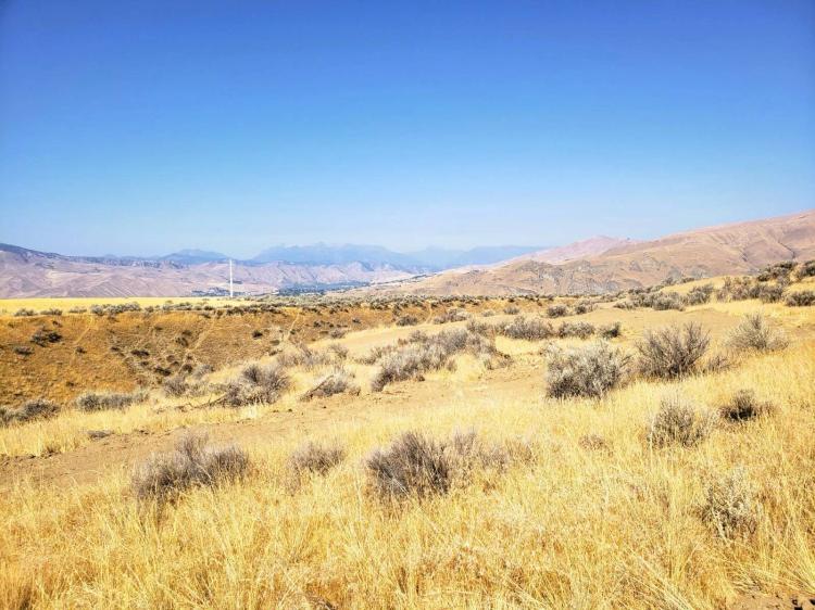 FOR SALE: 5.87 acre parcels minutes out of East Wenatchee
