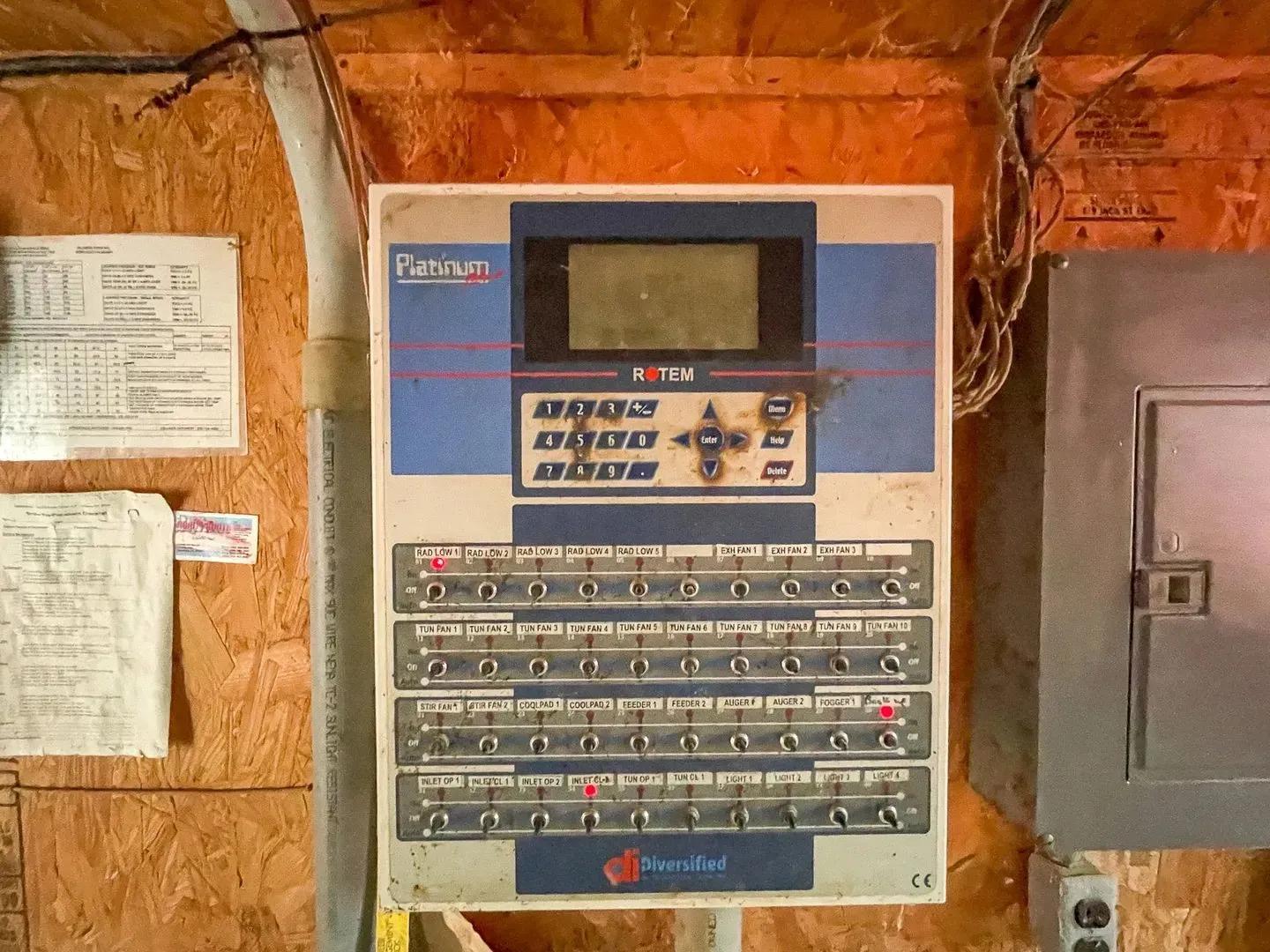 46716804-26
