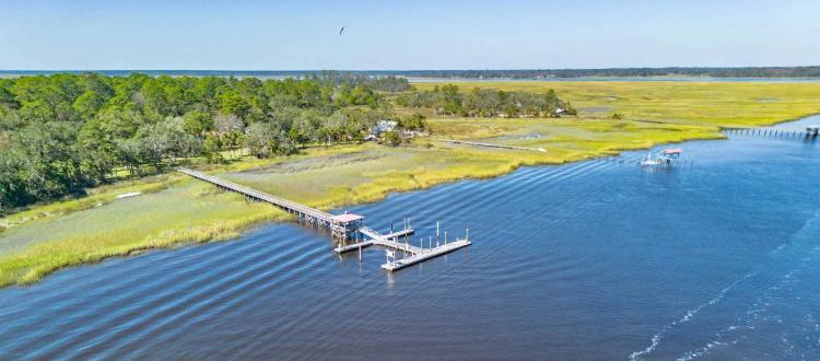 Turtle River Retreat: A 10 AC Deepwater Dream on Blythe Island