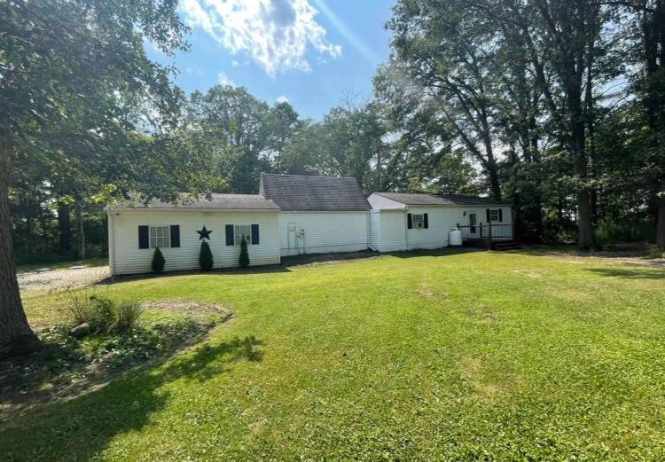 3 Bed 1 Bath 1,434 SQFT 2 Car Garage