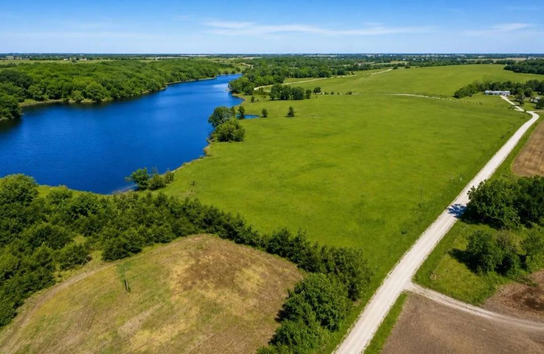 Rare 40± Acres with Pond Access -Build Your Dream Home Near I-35