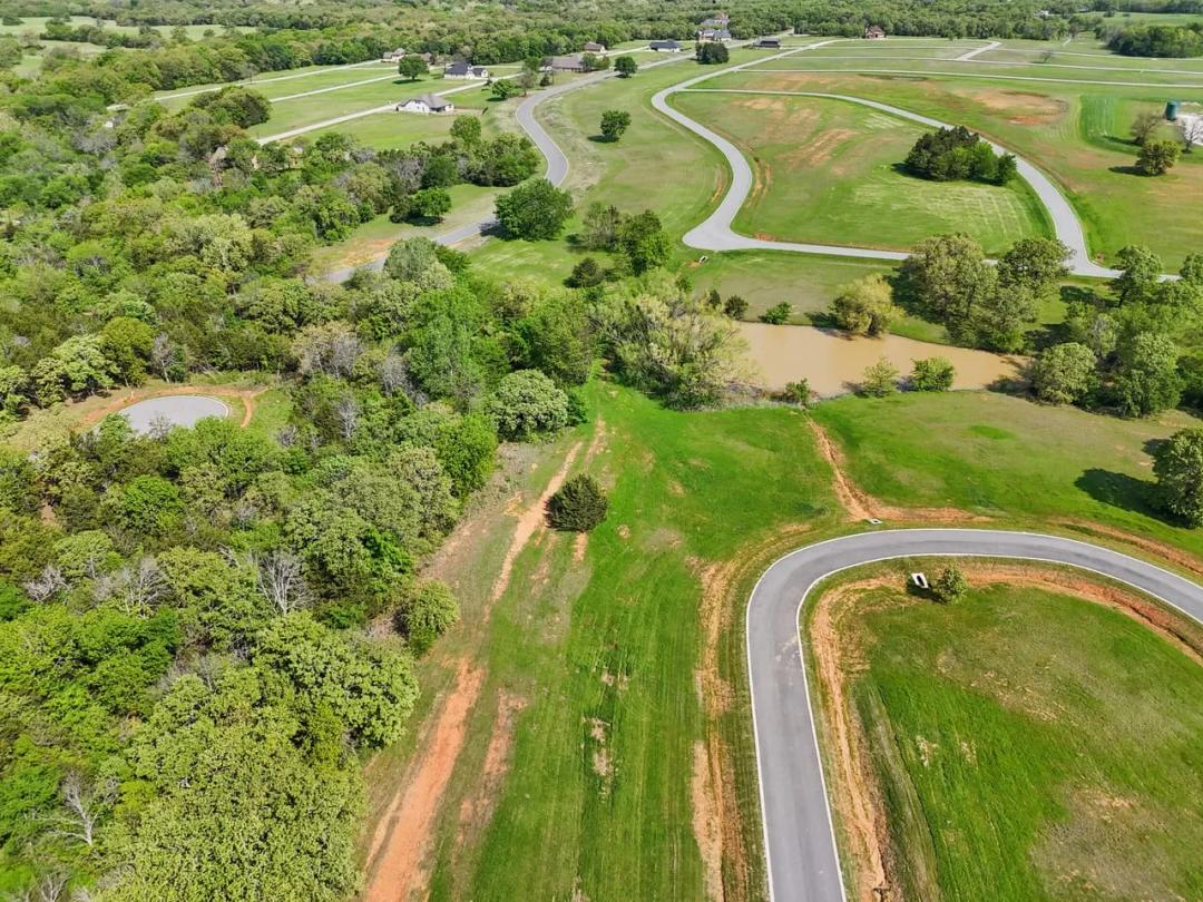 Residential Lot in Gated Community Near Lake Texoma