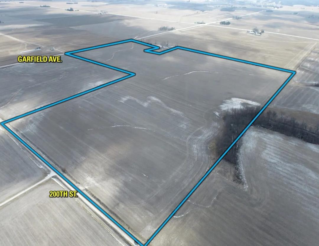 Listing #19117 - 112.50 acres in Cedar County, IA