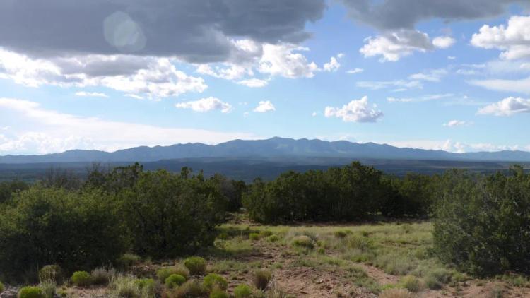 End Of Road Privacy in gated community Mountainaire New Mexico * Deer Canyon Preserve