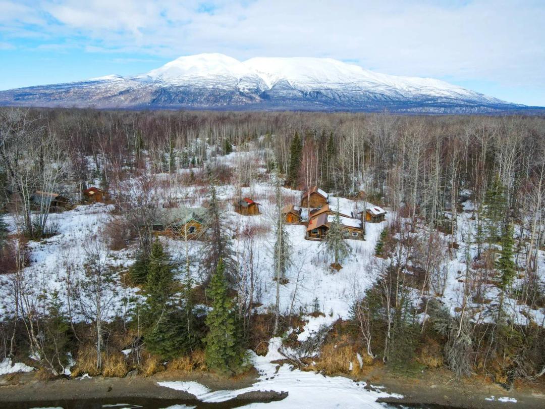 Alexander Creek Lodge