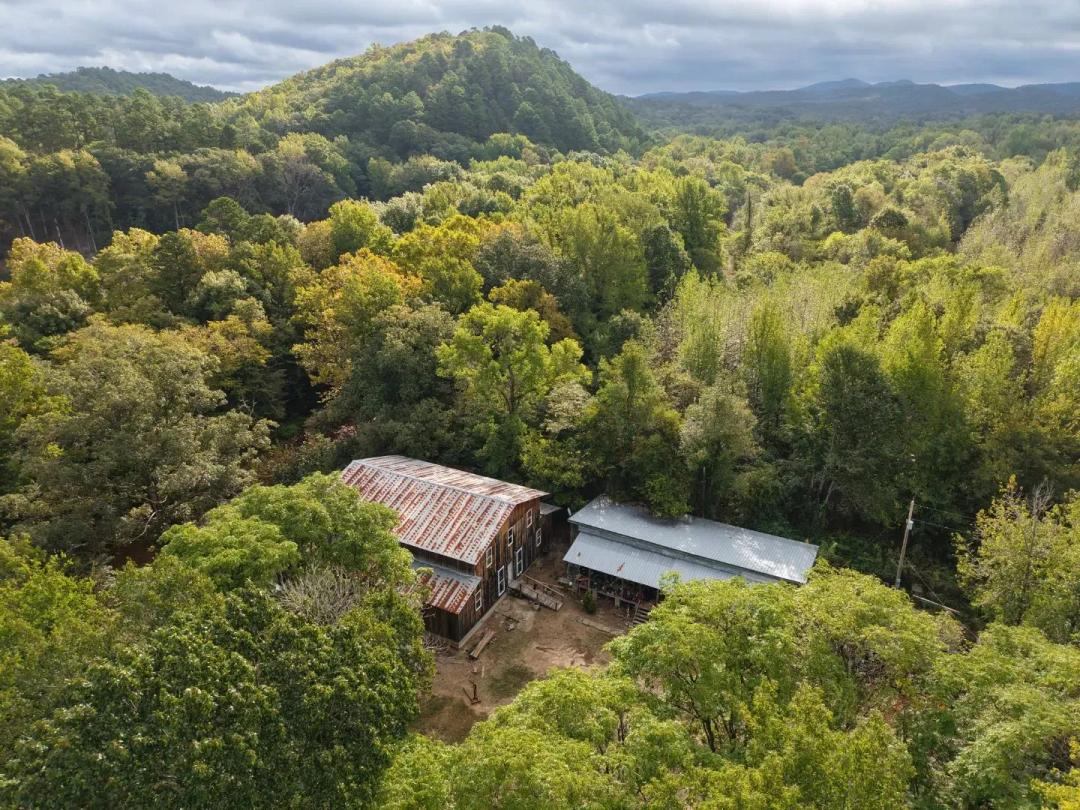 Home on 2.33 Acres in Polk County, AR 