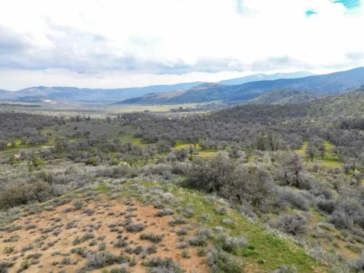 TEHACHAPI SECLUDED HOME OPPORTUNITY