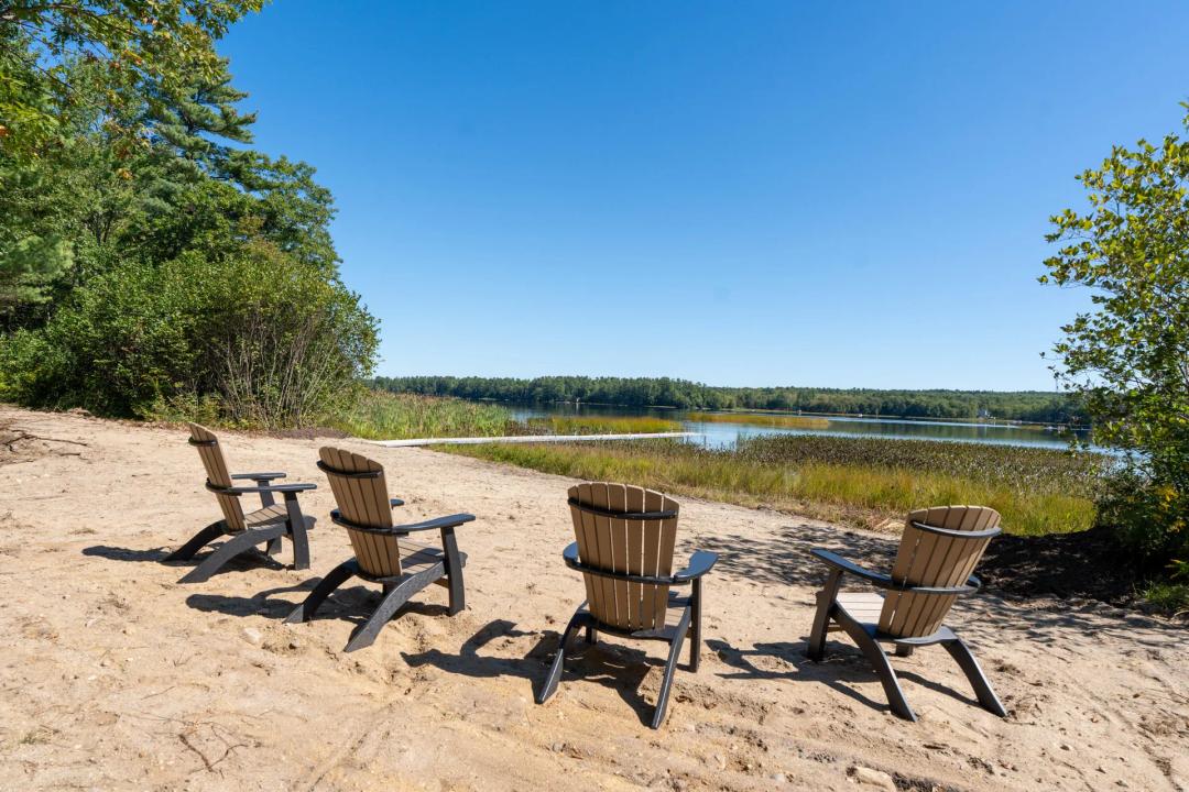 2 Bedrooms2.5 Bathroom on 36.00 Acres at 25 Daybreak Lane