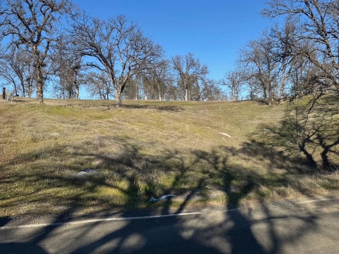 1.56 Acres at 15942 S. Mendocino Dr