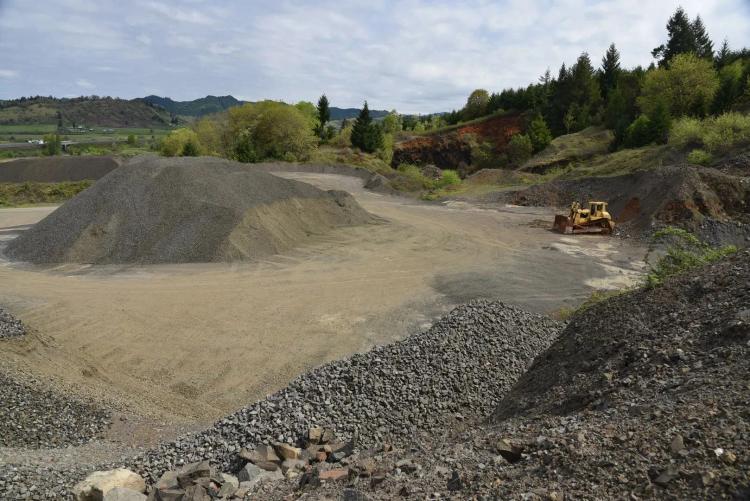 Permitted Rock Quarry & Forestland - Douglas County, Oregon 