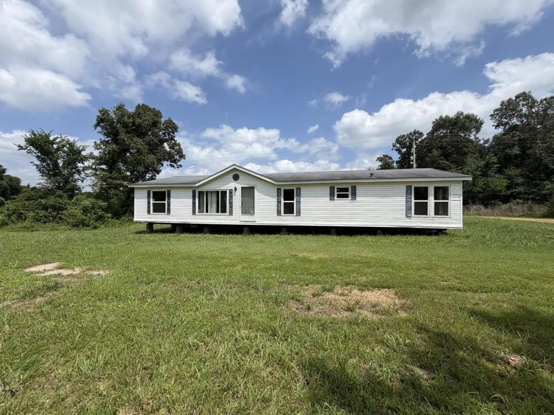 3-Bed Home on 5± AC For Sale in Ripley Co.