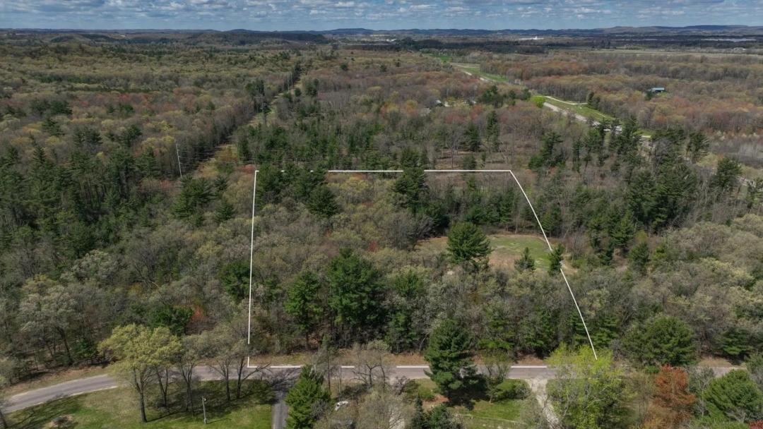 3.6-Acre Wooded Build Site & Hunting Land for Sale Near Tomah, Wisconsin | Food Plot, Box Blind & Country Living