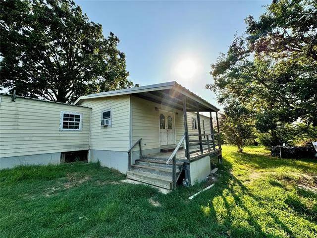 3 Bedrooms2 Bathroom on 6.54 Acres at 5914 E Woodruff Loop