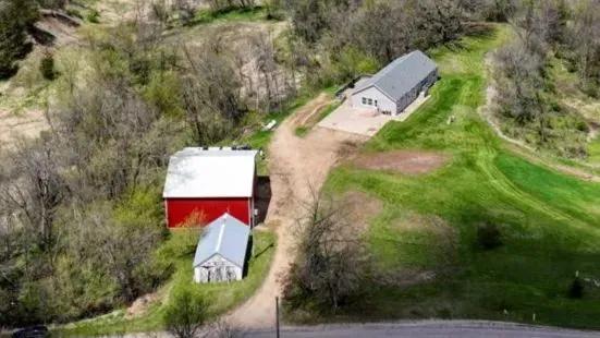 Inviting Country Home Just Minutes from Lacrosse