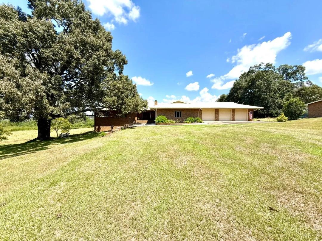 80-Acre Country Estate in Clio, AL for Sale