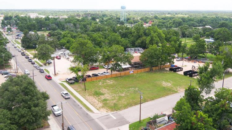 0.5 Acre Commercial Lot in Rockdale