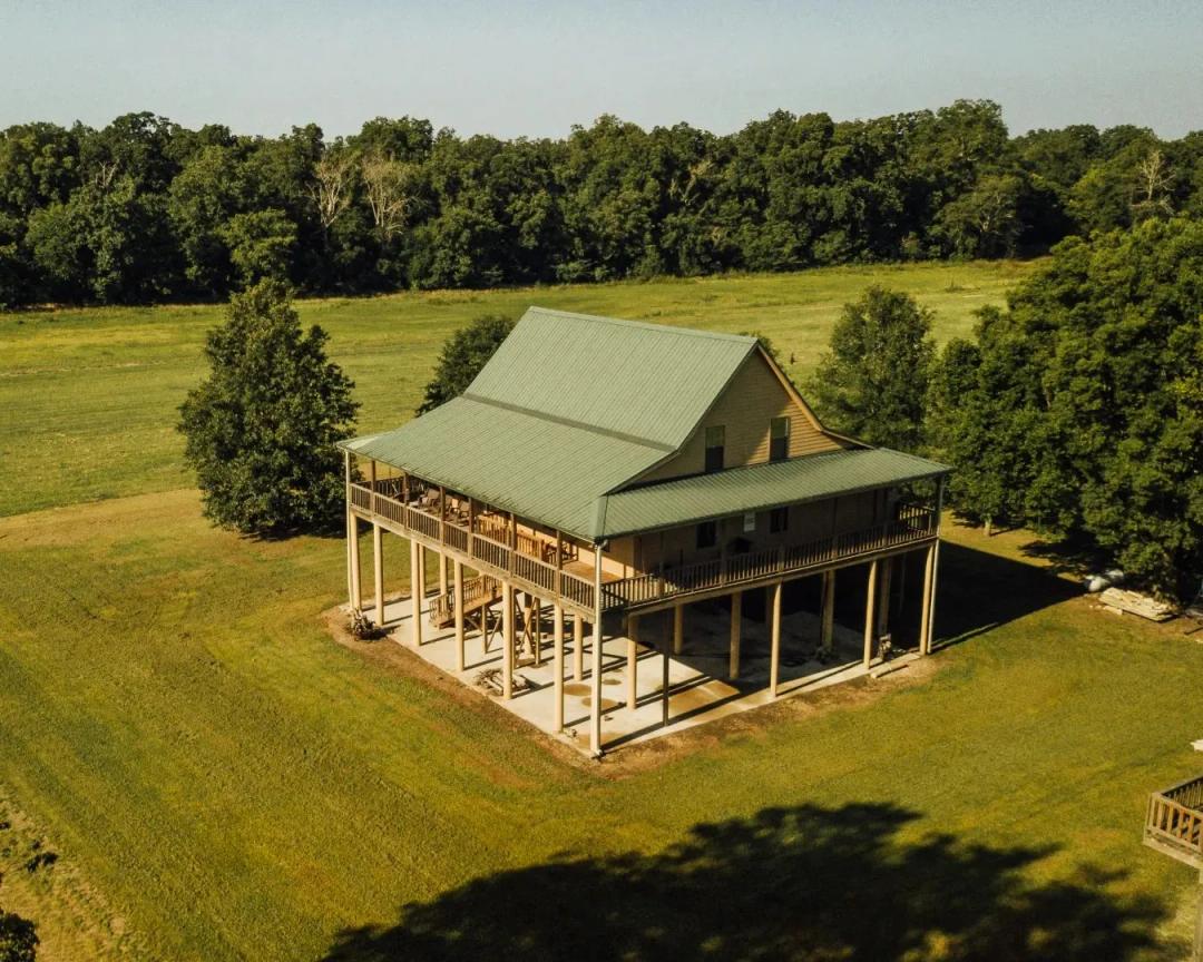 One Equity Share With a Cabin at Harwood Land Limited Partnership in Chicot County, AR 