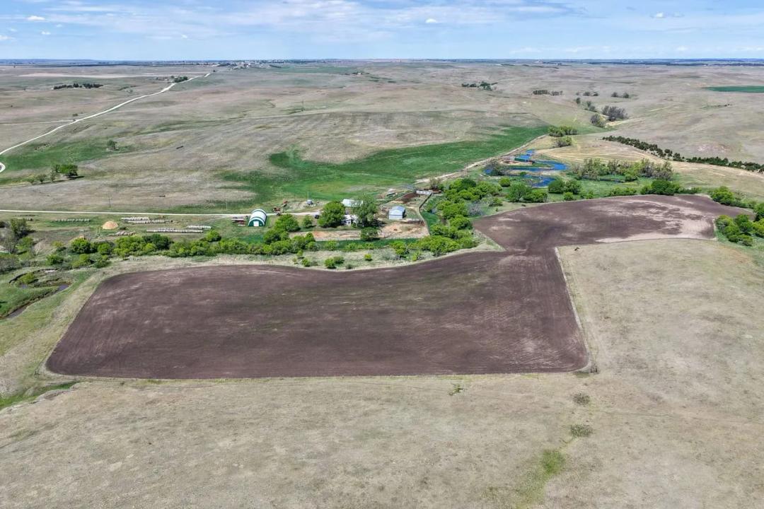 Bennett County, SD 963 Acres with Home