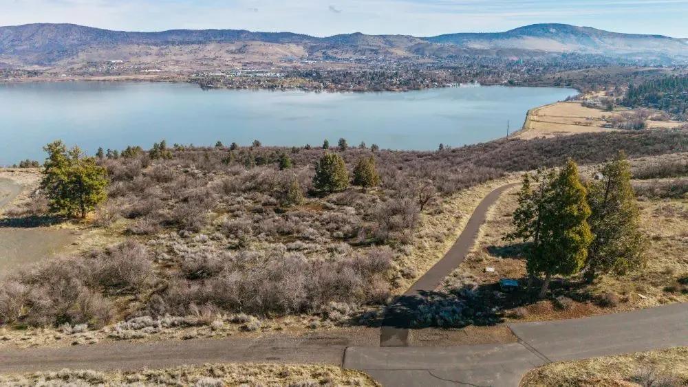 Vacant Land (0-10 Acres) in KLAMATH FALLS