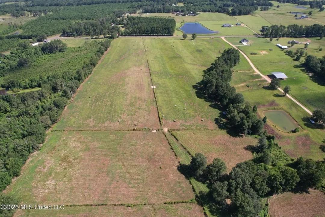 18.4± Acres in Smithdale, MS – West Lincoln Schools