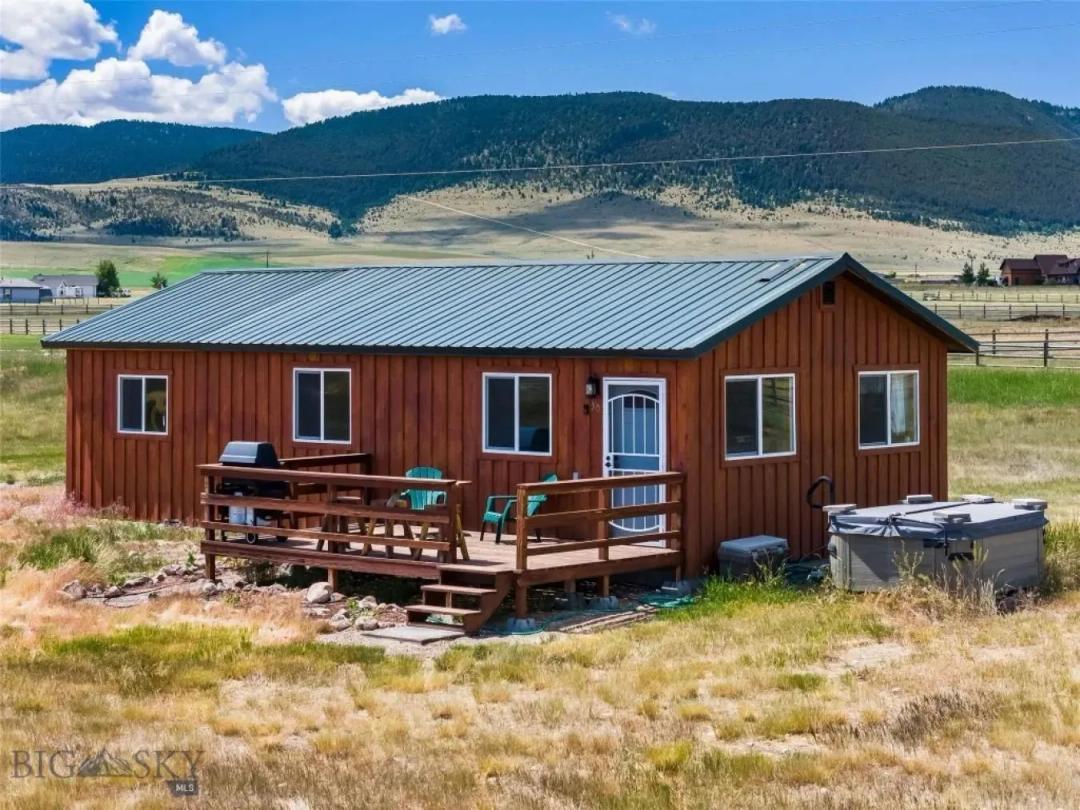30 Hayfield Loop Trail