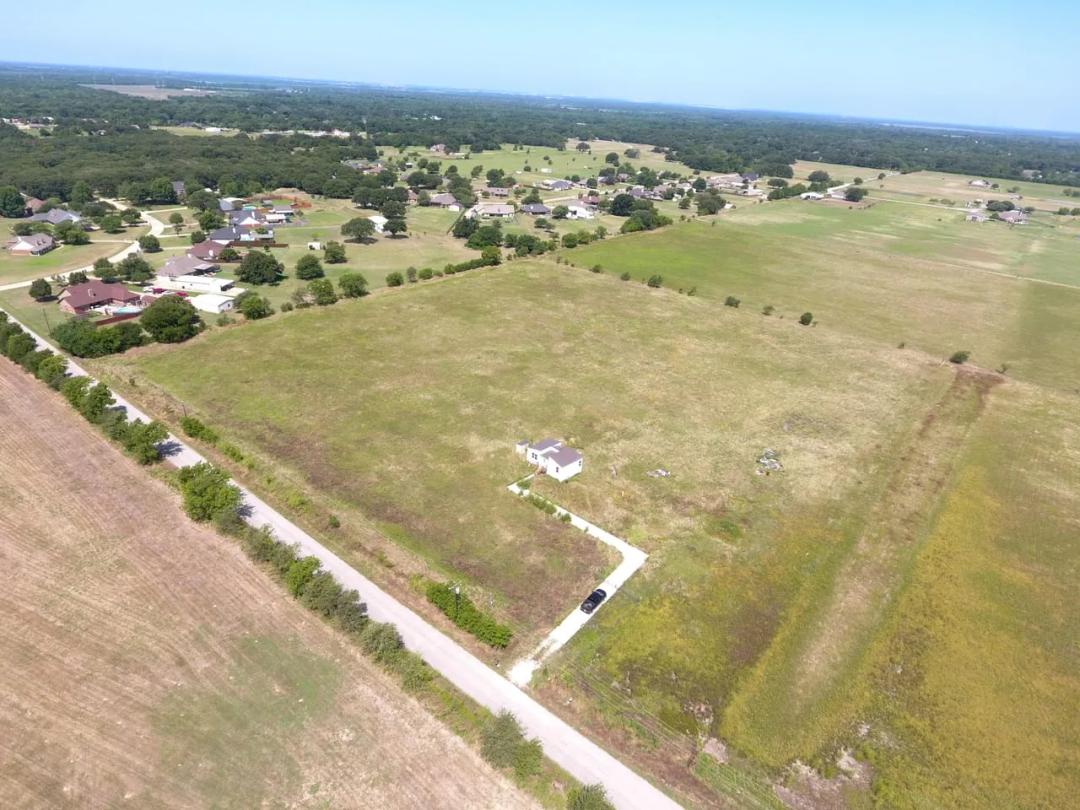 9.97 acres in Combine, TX